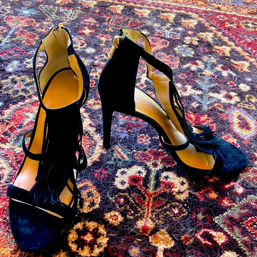 Chic Ann Taylor Dress Sandals, Black suede, gold tone zipper, 4-inch heels. 8.5